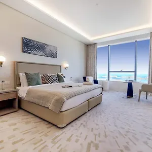 Manzil - With Aura Pool & Sea View At The Palm Tower In Palm Jumeirah Apartment Dubai